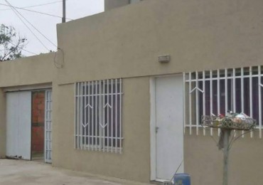 Venecia 3900, casa de 5 dormitorios, amplio terreno