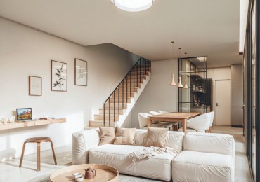 Brown 2700 - Casa de pasillo de 3 dormitorios con terraza y quincho 