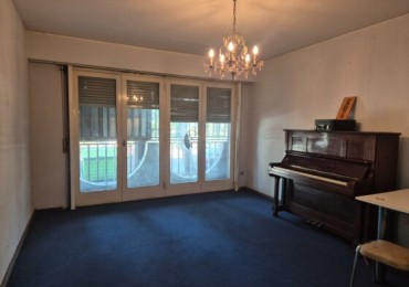 Av. pellegrini al 2300 - Departamento Planta Baja de 3 dormitorio con cohera - piso exclusivo