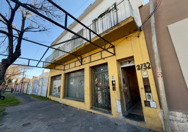 PARAGUAY 2700 - OPORTUNIDAD DE INVERSION | CASA EN PLANTA ALTA (ingreso por pasillo) + LOCAL AL FRENTE 
