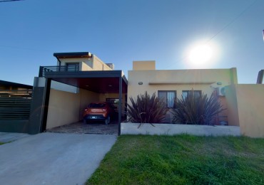 ALQUILER | CASA EN LA TOSCANA DE DOS DORMITORIOS + COCHERA 