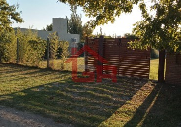 Punta Chacra, Roldan - Casa con pileta y 1 dormitorio, sobre terreno de 518 m²